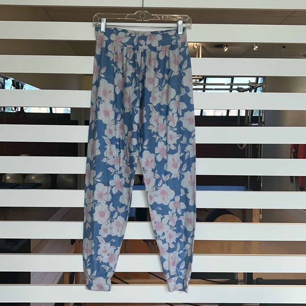 NWT CHASER LOUNGE PANTS